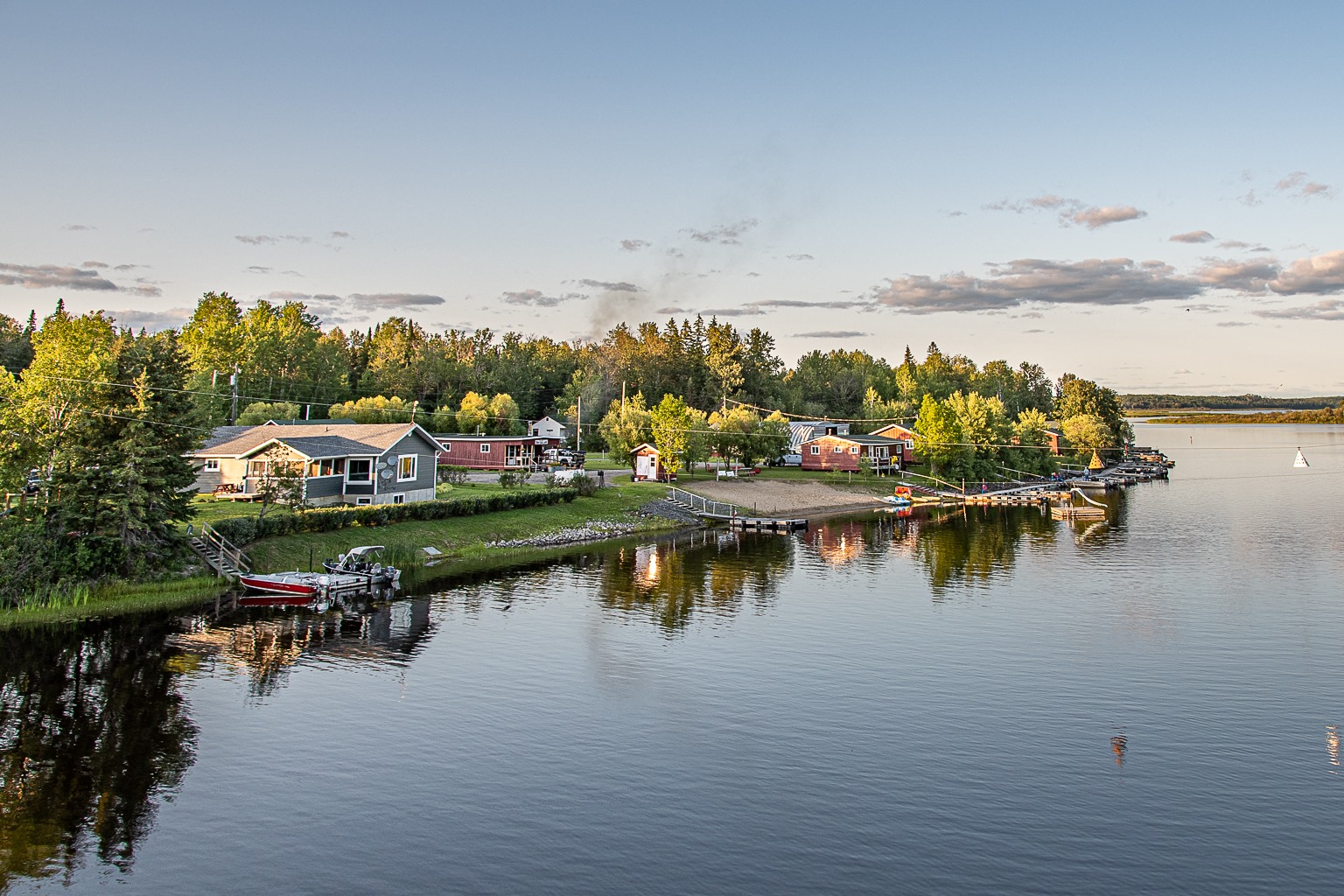 Forfaits de pêche au brochet — Trout River Lodge – Trout River Lodge